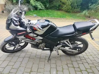 honda-cbr-125r-2005-krakow-pradnik-czerwony