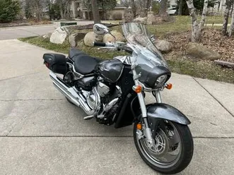 2013-suzuki-m90-boulevard-only-1-492-miles