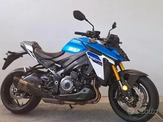 suzuki gsx s1000 evo .