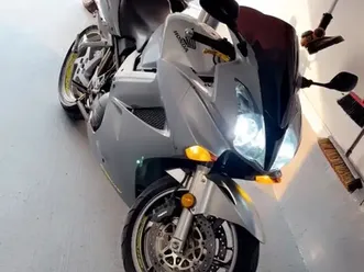 2005-honda-vfr800-sport-touring