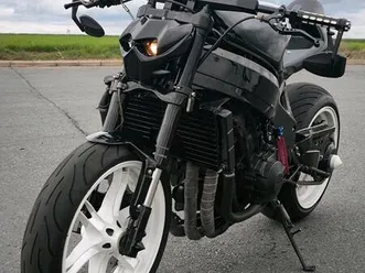 cbr-900-rr-sc28-streetfighter-einzelstuck-mgm