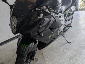 hyosung-gt-650-77-ps-wenig-km-tuev-bis-04-2025