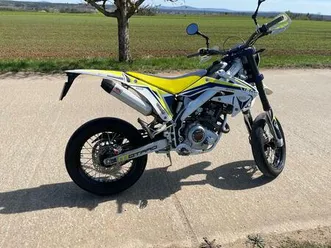 vent-125-supermoto-keine-wr125x