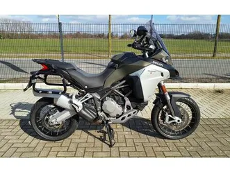 ducati-multistrada-1200-enduro-koffer-helm
