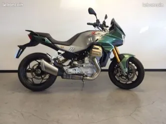 moto-guzzi-v100-mandello-s-promotion