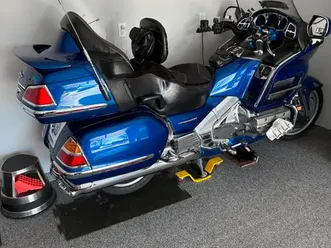 2001-honda-gl1800-gold-wing-abs-pearl-blue