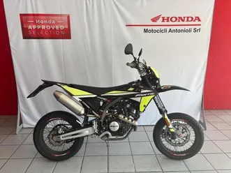 vendo-fantic-motor-xmf-125-motard-performance-4t-2021-22-usata-a-cureggio-codice-9693