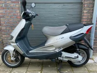 piaggio-skipper-150cc-origineel-gilera-runner-180cc-125cc-scooters-vespa-marktplaats