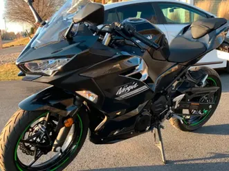 2022-kawasaki-ninja-400-abs