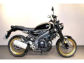 2023-23-yamaha-xsr125-legacy-black