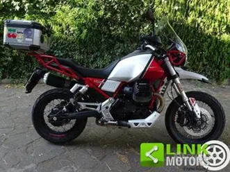 moto-guzzi-v85-tt-abs-80cv-evocative-graphics