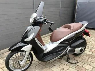 piaggio-beverly-300