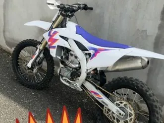 250yzf-2024-edition-50th-anniversaire