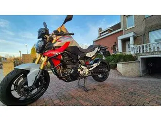bmw-f900r-edition-speciale