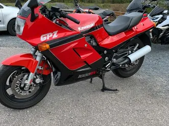 tres-beau-kawasaki-gpz-1000-rx