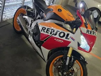 honda-cbr-1000rr-abs-sc59-vin-jh2sc59c0fk600418-wroclaw-stare-miasto