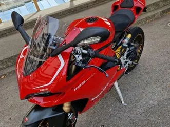 ducati-panigale-1199-abs