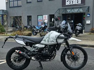 royal enfield himalayan 450 kamet white inkl.rallyt + zard