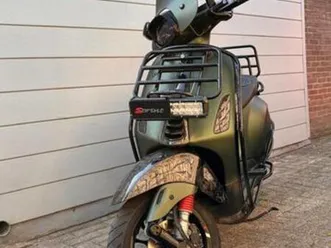 vespa-sprint-80cc-2023-scooters-vespa-marktplaats