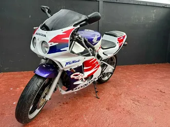 1999-cbr-250-fireblade