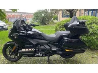 gl-1800-gold-wing-tour-2021-23