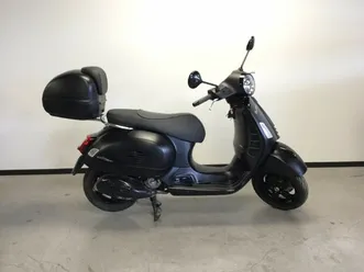 vespa gts 300 notte