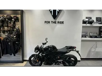 vendo triumph street triple 765 rs (2023 - 25) usata a roma (codice 9693793) - moto.it