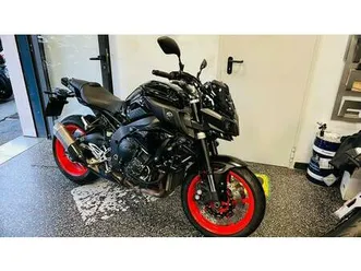 vendo yamaha mt-10 (2017 - 20) usata a genova (codice 9693463) - moto.it