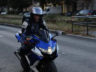 suzuki-gsx-r750-baujahr-k8-tuv-neu-ohne-mangel