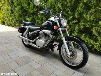 suzuki-intruder