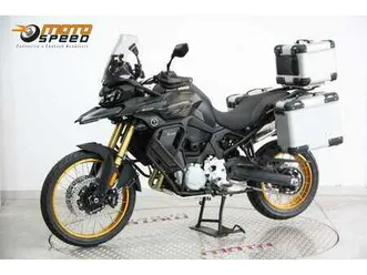 voge-900-dsx-e5-4leta-zaruka