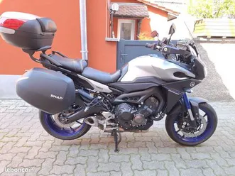moto-yamaha-mt9-tracer
