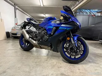 yamaha-r1
