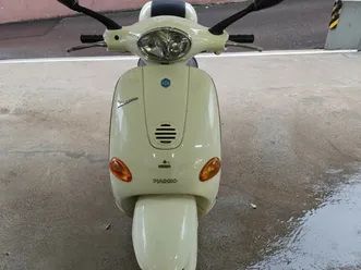 piaggio-vespa-125-et4-roller-occasion-chf-2'000