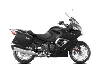 2017-triumph-trophy-se