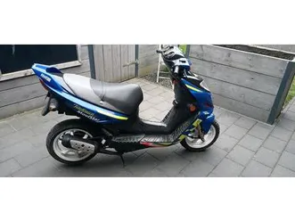 suzuki-ay-50-wr-katana-moviestar