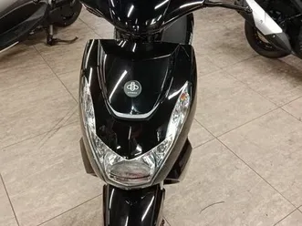 scooter-peugeot-kisbee-50-cc-neuf