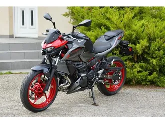 kawasaki-z-500-se-mo-i-abs-1-tulaj-karcmentes-valos-km-2028-07-03-ig-gyari-garancia