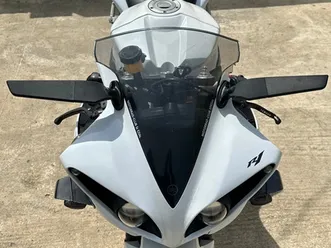 yamaha-yzf-r1