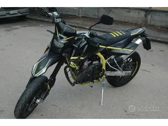 swm-sm-125-r-2022-motard