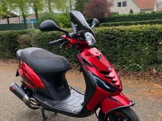 piaggio-zip-2v-2017-80cc-45km-brom-scooter-turbokit-malossi-scooters-piaggio-marktpl