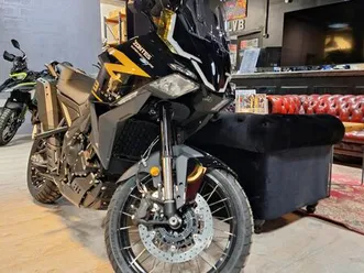 zontes 703f touring coloris noir/ or neuf 7990e