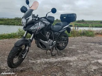 honda-transalp-700-abs-2010