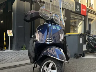 vespa-gts-125-garantie-12-mois-bleu-midnight-bon-etat-crit'air-1-violet