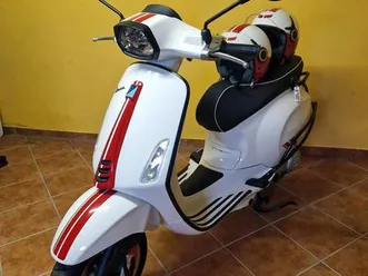 vespa-sprint-50-racing-sixties-ahnlich-primavera-inkl-helm