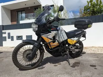 honda-africa-twin-xrv750-rd07a-queluz-e-belas