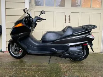 2009-yamaha-majesty-400-scooter
