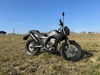 malaguti-monte-pro-125-anniversary-edition-b196-a1