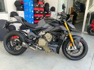 vendo-ducati-streetfighter-v4-s-2023-24-usata-a-capua-codice-9696561-moto-it