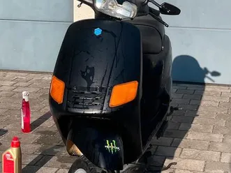 piaggio-zip-fast-rider
